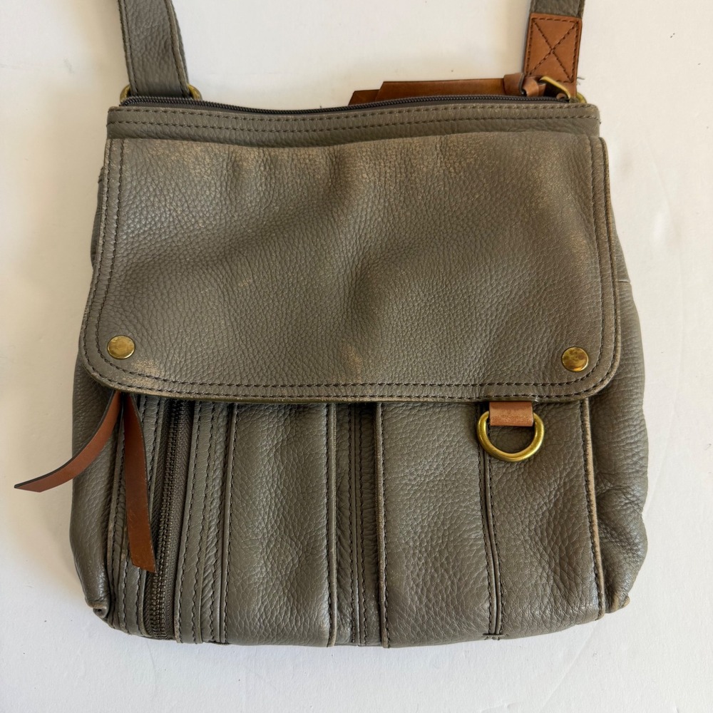Fossil Leather Crossbody Bag Taupe Gray Multi Pocket Flap Purse